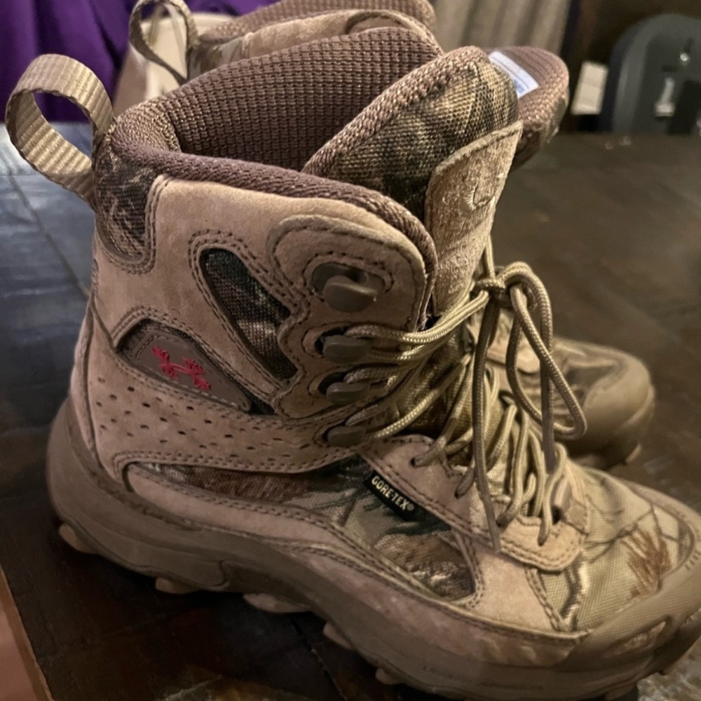 Under Armour Hiking Boot